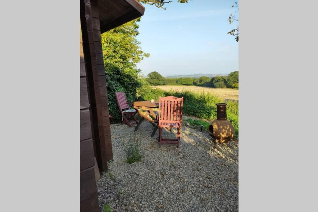 Self Catering Garden Lodge Ludlow Exteriör bild